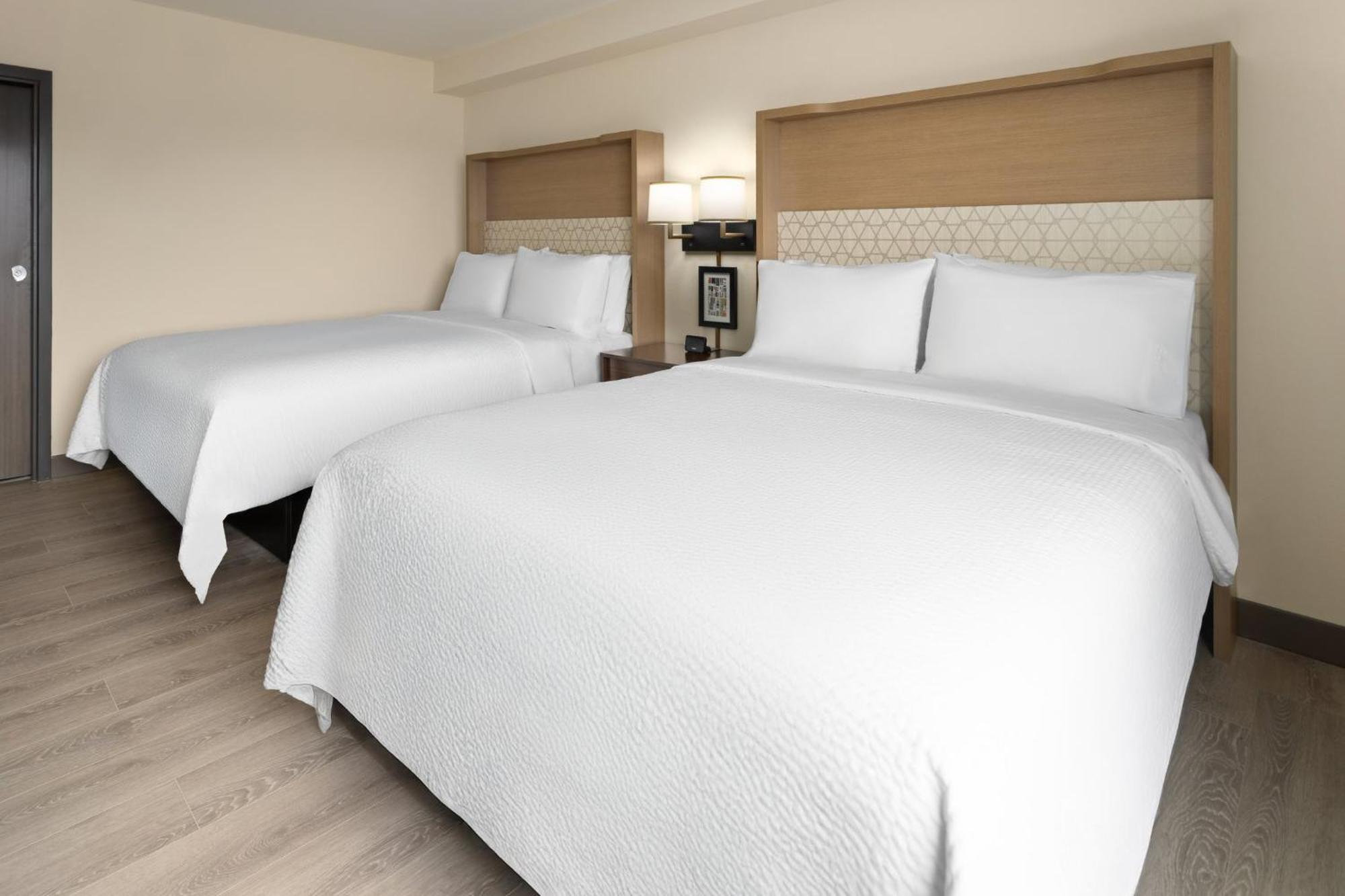 Holiday Inn & Suites Richmond West End, An Ihg Hotel Eksteriør bilde