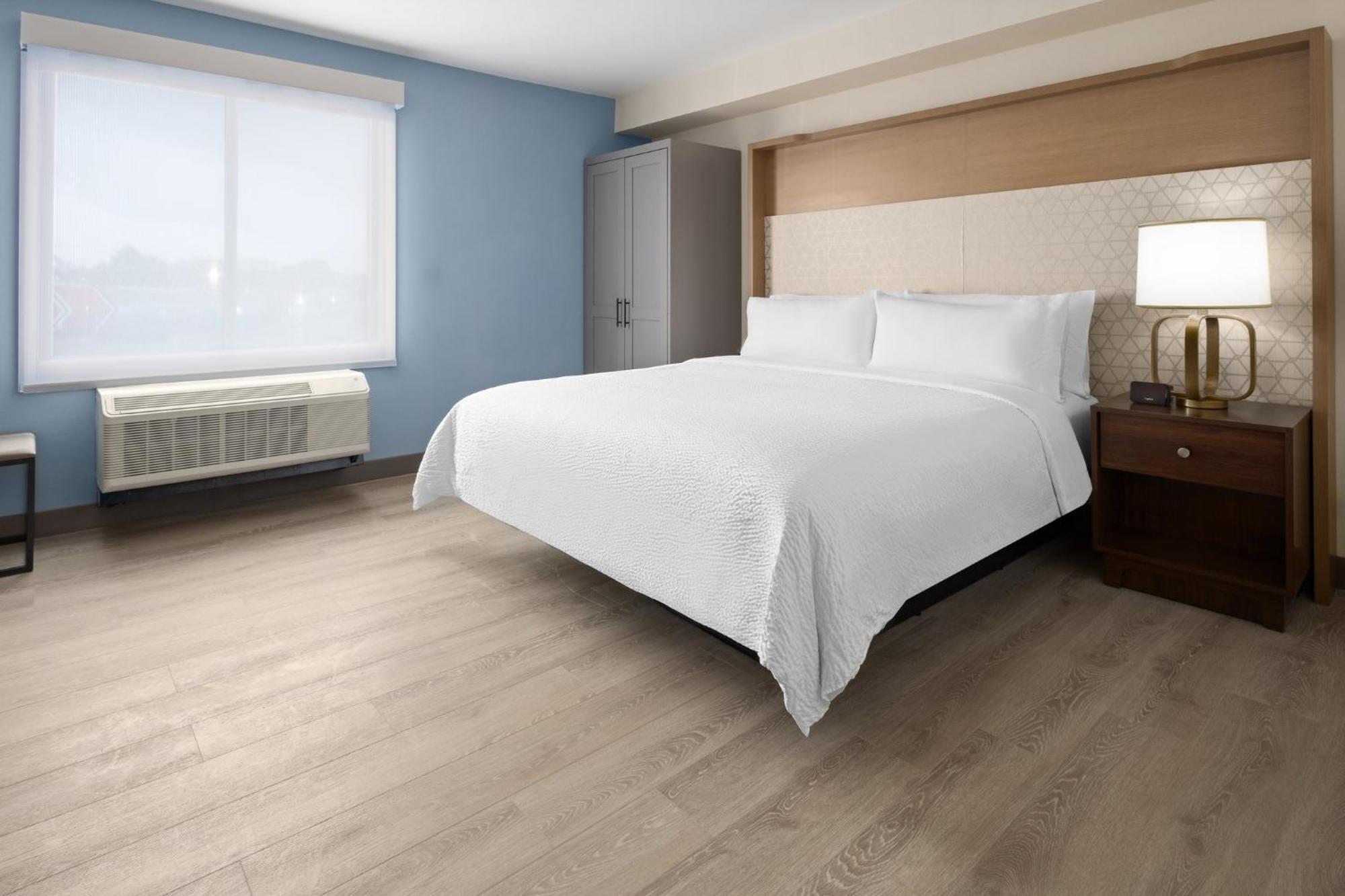 Holiday Inn & Suites Richmond West End, An Ihg Hotel Eksteriør bilde