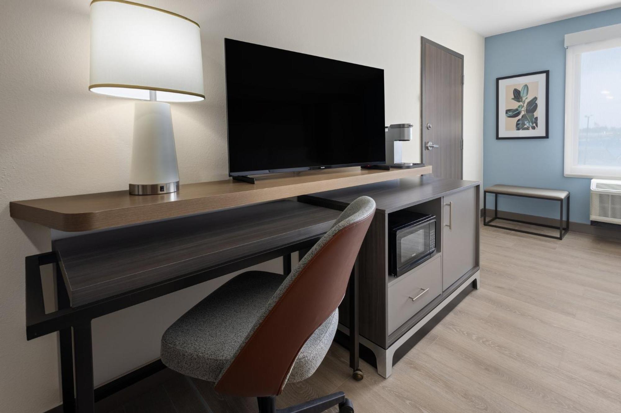 Holiday Inn & Suites Richmond West End, An Ihg Hotel Eksteriør bilde